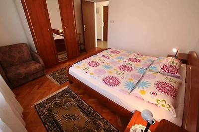 Ferienwohnung mit Terrasse, ruhig gelegen