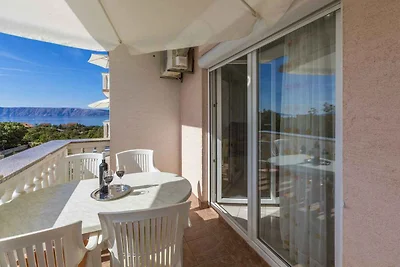 Ferienwohnung mit Balkon und Meerblick