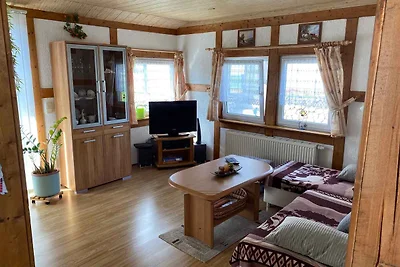 Bungalow mit kleiner Terrasse