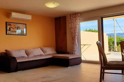 Ferienwohnung mit einen Balkon und Meerblick