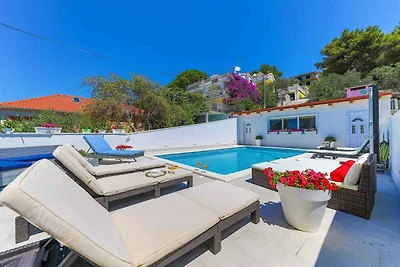 Appartamento Vacanza con famiglia Okrug Gornji