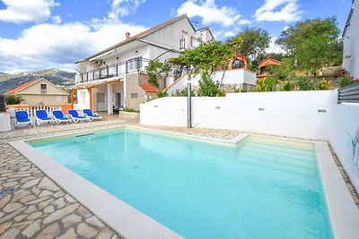Ferienhaus mit Klimaanlage und Pool