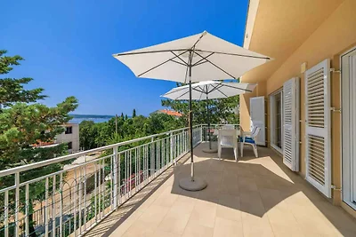 Ferienwohnung mit Klimaanlage und Balkon