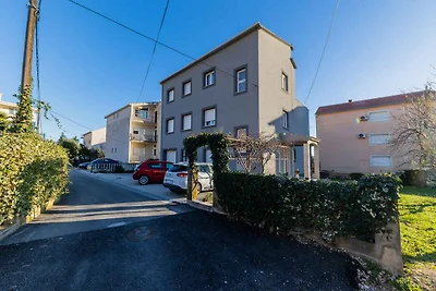 Gemütliche Unterkunft Monika in Kaštel