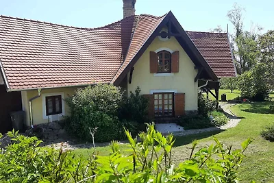 Ferienhaus mit riesengrossem Grundstück und A