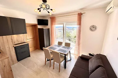 Ferienwohnung mit Balkon und Aussicht