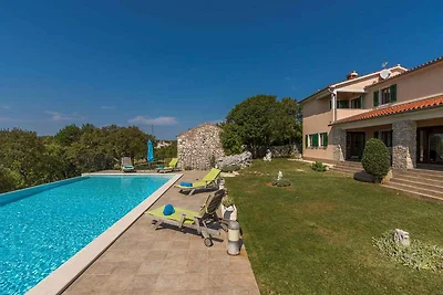 Villa mit Meerblick und Pool