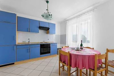 Apartment mit grossem Balkon, einem Schlafzim