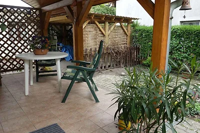 Ferienhaus mit Garten und Terrasse in