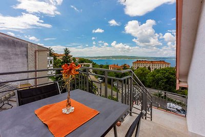 Ferienwohnung mit Terrasse und Meerblick