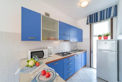 Ferienwohnung mit Pool und Balkon