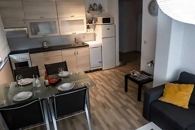 Ferienwohnung mit Klimaanlage und Balkon