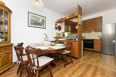Ferienwohnung mit Terrasse und Grill