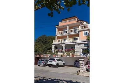 Studio mit Klimaanlage und Terrasse