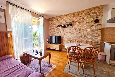 Ferienwohnung mit Klimaanlage und Balkon