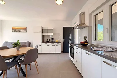 Ferienwohnung mit Pool zur gemeinsamen