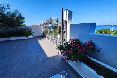 Ferienwohnung mit Balkon und Meerblick