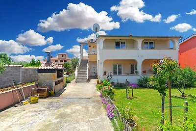 Ferienwohnung mit Balkon und Klimaanlage