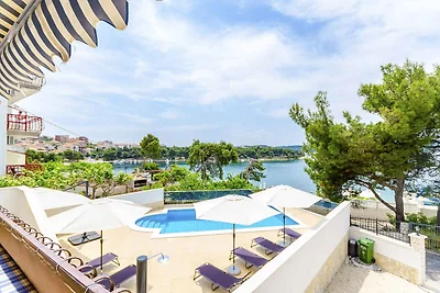 Appartamento Vacanza con famiglia Marina Trogir