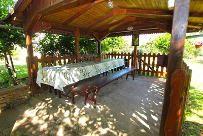 Ferienwohnung mit Garten und Grill