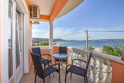 Apartament Dla rodzin Pašman, Tkon