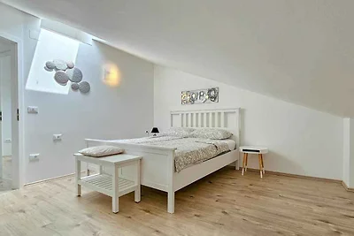 Ferienwohnung mit Klimaanlage, SAT-TV, WLAN u