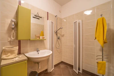 Ferienwohnung mit Garten und Klimaanlage