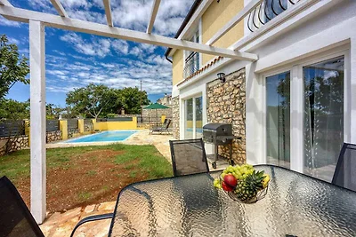 Ferienhaus mit Privatpool und Klimaanlage