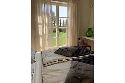Villa mit Pool und Garten