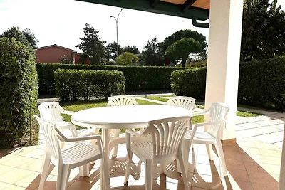 Ferienwohnung mit Garten, Schwimmbad, ruhiger