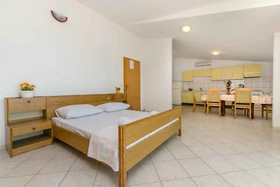 Ferienwohnung mit Klimaanlage und Meerblick