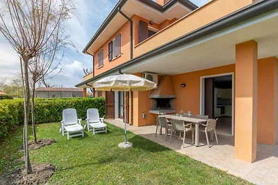 Villa mit Klimaanlage und Garten