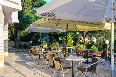 Ferienwohnung mit Pool, Grill und Terrasse