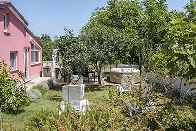 Ferienhaus mit Whirlpool in Strandnähe