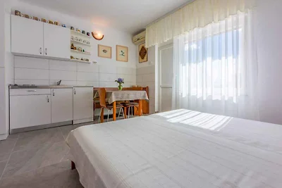 Studio mit Meerblick und Terrace