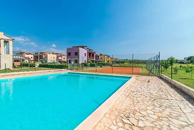 Ferienwohnung mit Pool und Terrasse