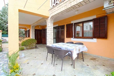 Ferienwohnung mit Klimaanlage und an der