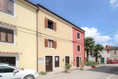 Ferienhaus mit Terrasse 200 m vom Strand