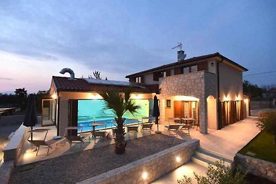 Villa mit Pool