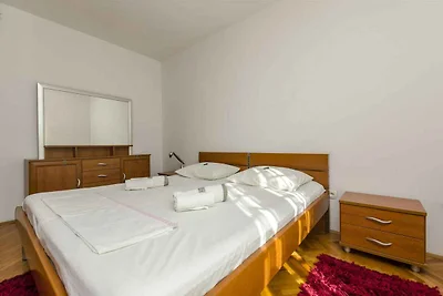 Ferienwohnung mit Terrasse und Grill