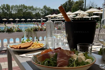 Mobilehome mit Klimaanlage, Terrasse und Pool