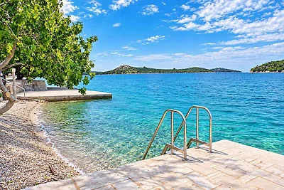 Ferienwohnung am Meer mit Terrasse