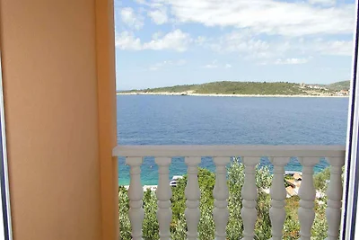 Ferienwohnung mit Meerblick 50 m vom Strand