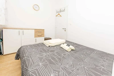 Komfortable Ferienwohnung Šimun mit Meerblick