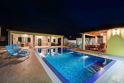 Vakantiehuis Ontspannende vakantie Lovinac