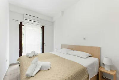 Apartment im Erdgeschoss mit drei Schlafzimme