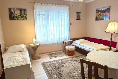 Ferienhaus mit Terrasse und grossem Garten