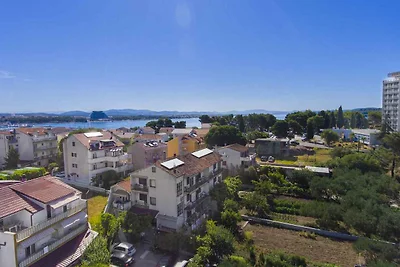 Komfortable Ferienwohnung Grgo mit Meerblick 
