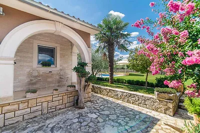 Villa mit Privatpool