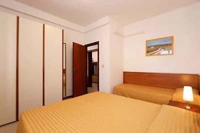 Ferienwohnung mit Klimaanlage und Balkon